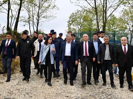 Bakan Yardimcisi Yalova da inceleme de bulundu