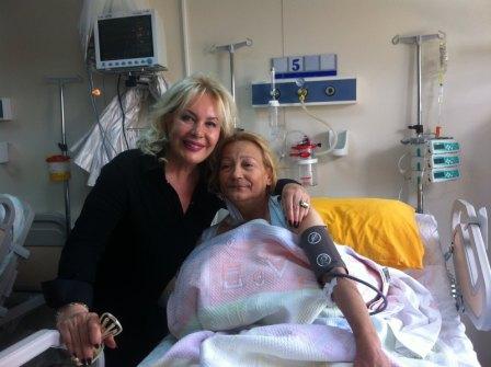 Emel Sayn Yalova da hastane ziyaretinde