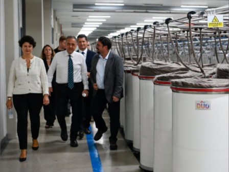 Vali USTA, AKSA fabrikasini ziyaret etti