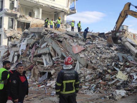 Altinova Belediyesi Deprem Bolgesinde