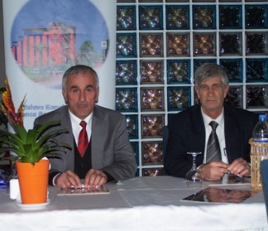 Ba�kan �i�ek, Gazetecilere Tav�anl� y� anlatt�