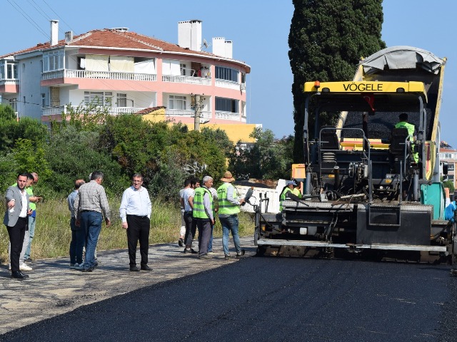 Armutlu da Asfalt Calismasi