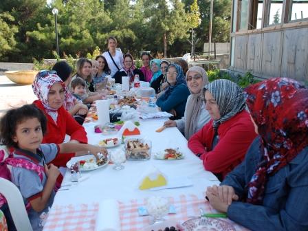 Karanfil Ev Kurslar EKM Aynda Balyor