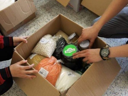 Yalova da muhtarlar ihtiyac sahiplerine ulasti